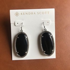 SALE! Kendra Scott ELLE Silver earrings in black